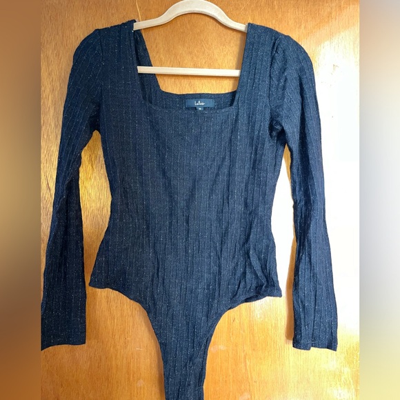 Lulus black shimmery bodysuit - Picture 3 of 4